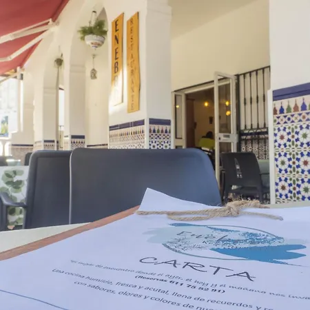 Cubo's La Plaza 203 With Breakfast *
