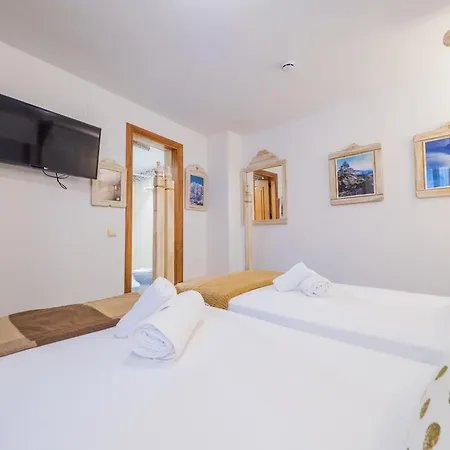 Guest house Cubo's La Plaza 203 With Breakfast