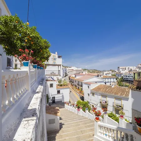 Cubo's La Plaza 203 With Breakfast Guest house